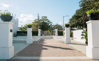 7 Essential Tips to Keep Guests Cool at Your Modern Outdoor Wedding in Central Florida
