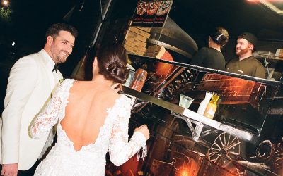 The Ultimate Guide to Late-Night Snacks and Food Trucks at Your Modern Florida Wedding